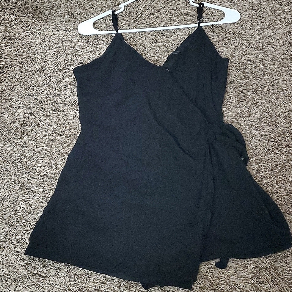 Forever 21 rompers small black sleeveless 100%rayon